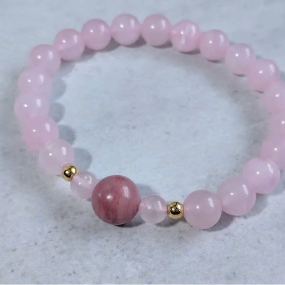 Love Yourself Bracelet - Picture 2 of 3